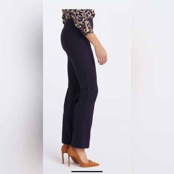 Violet & Roses- Ruthy- Women's Navy Flared Pants - Picture 3 of 4